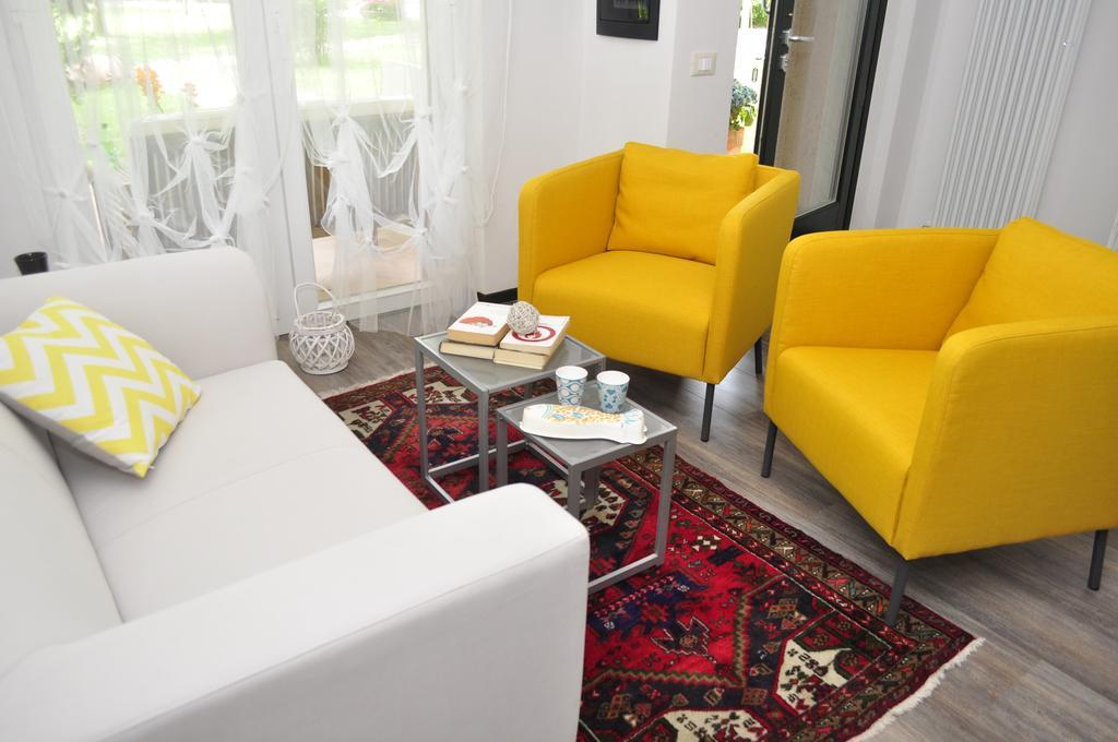 B&B Acquamarina Marina di Massa Εξωτερικό φωτογραφία