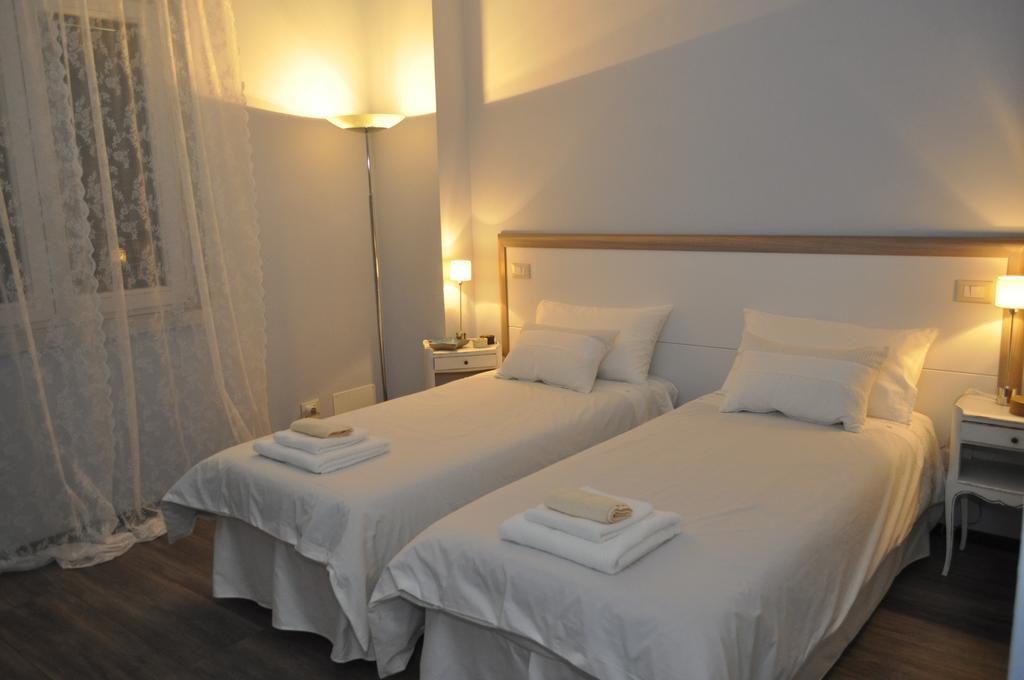 B&B Acquamarina Marina di Massa Δωμάτιο φωτογραφία