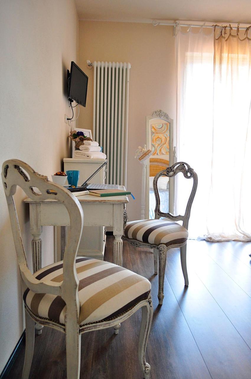 B&B Acquamarina Marina di Massa Εξωτερικό φωτογραφία
